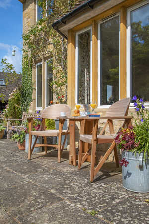 Green Meadow Furniture